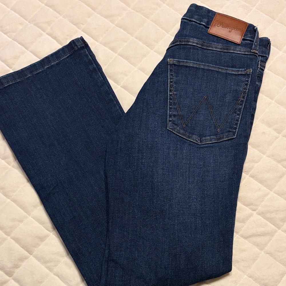 Wrangler Women’s Dark Blue Bootcut Jeans